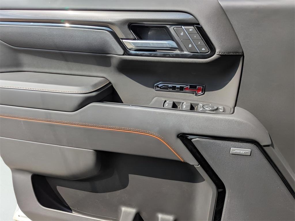 new 2025 GMC Sierra 1500 car, priced at $71,629