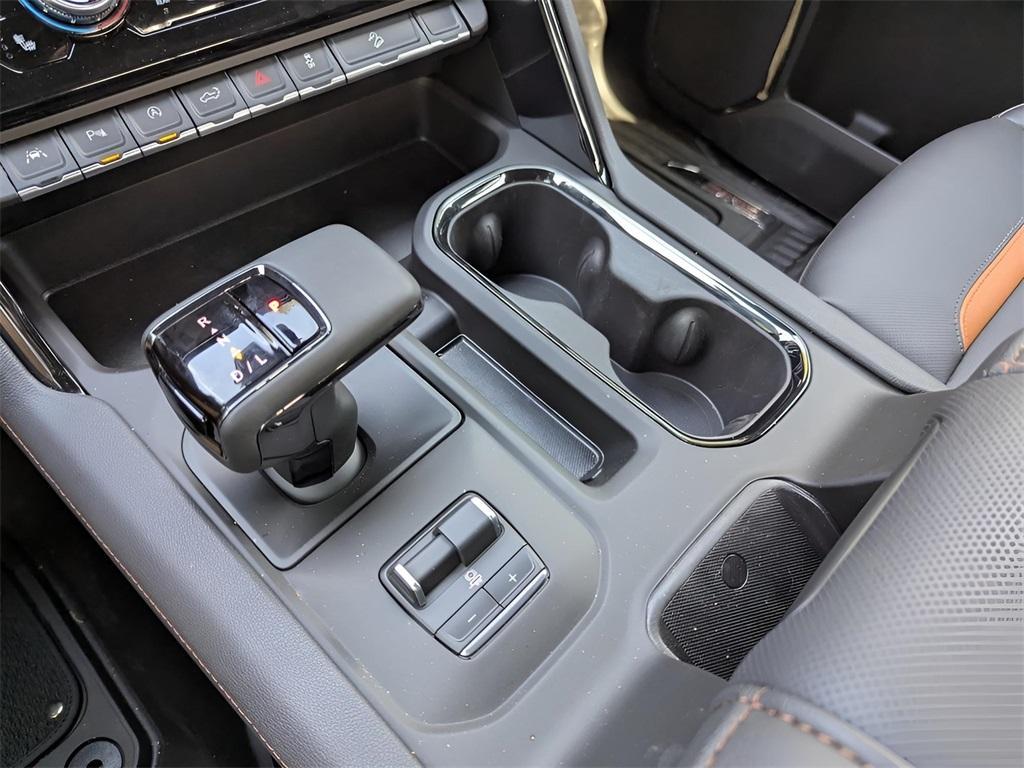 new 2025 GMC Sierra 1500 car, priced at $71,629