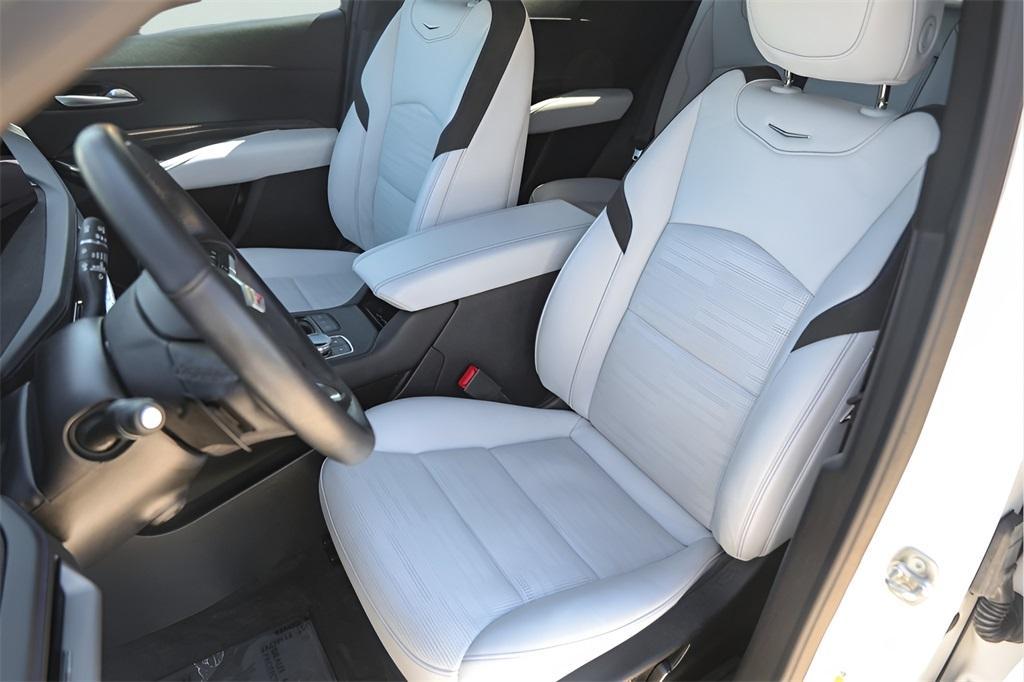 used 2024 Cadillac XT4 car, priced at $37,400