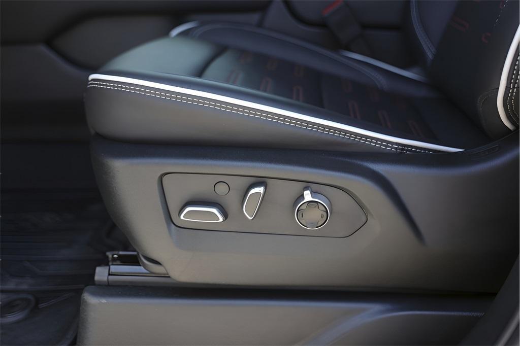 used 2025 GMC Yukon car, priced at $87,900