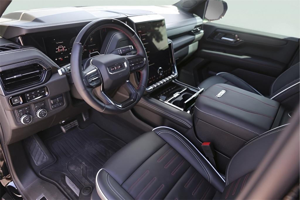 used 2025 GMC Yukon car, priced at $87,900