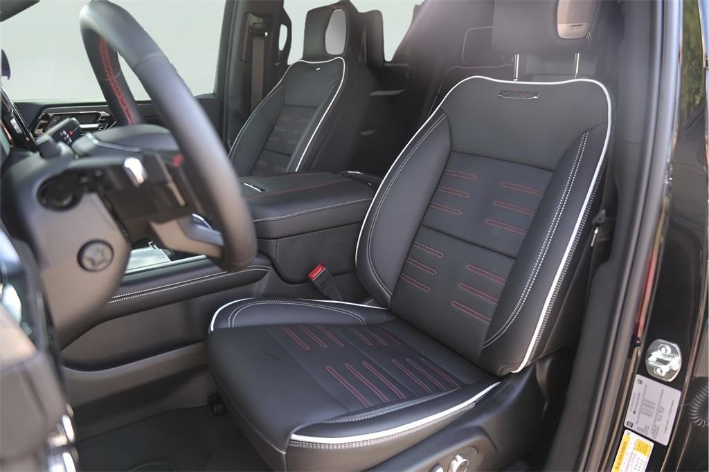 used 2025 GMC Yukon car, priced at $87,900