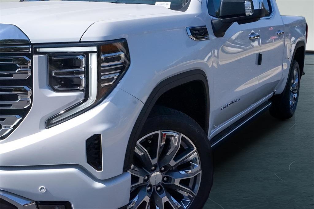 new 2025 GMC Sierra 1500 car, priced at $67,105