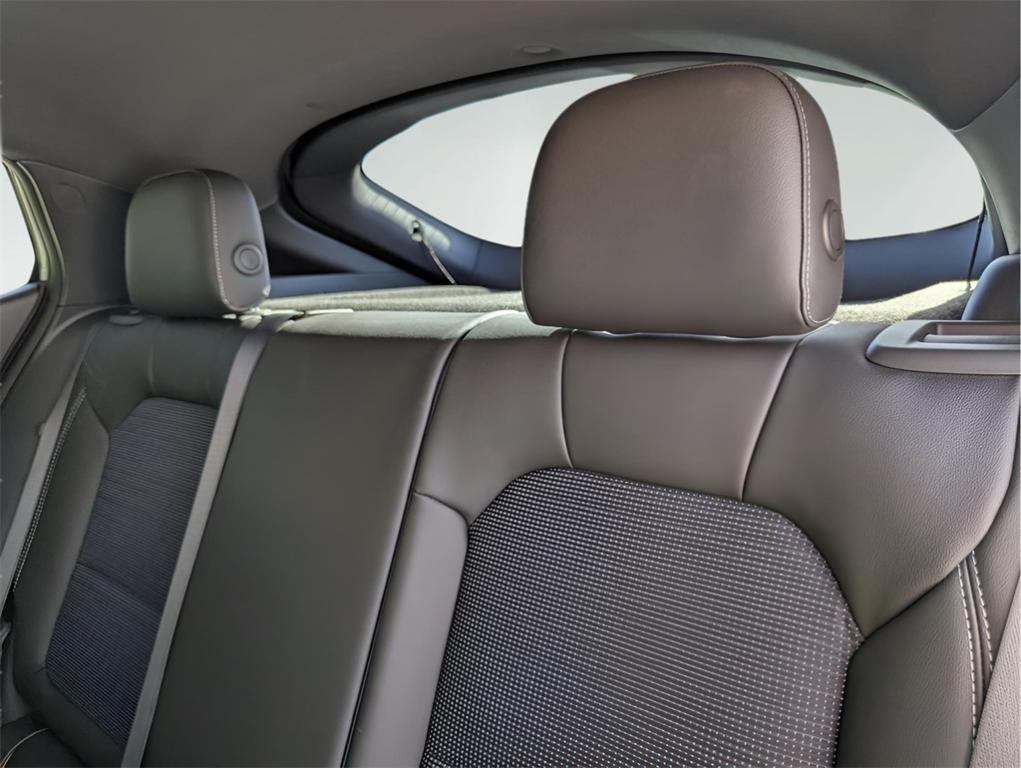 new 2025 Buick Envista car, priced at $27,650