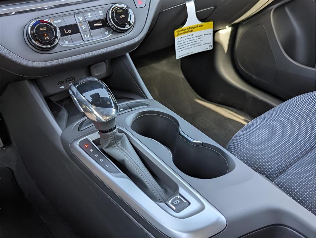 new 2025 Buick Envista car, priced at $27,650