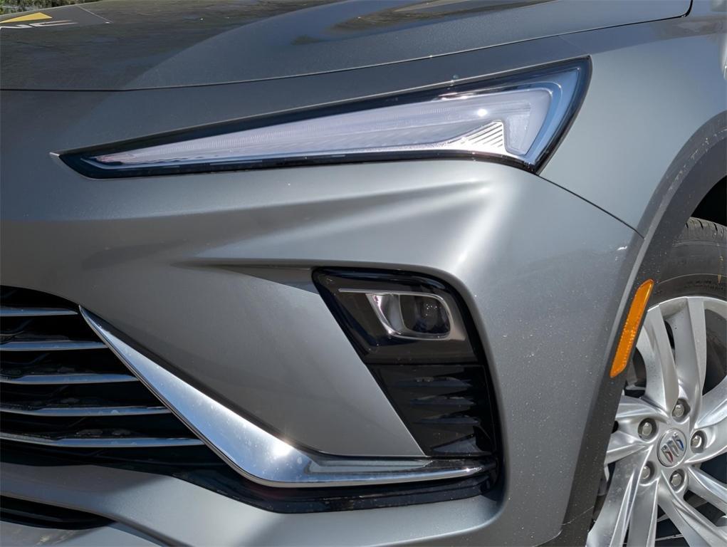new 2025 Buick Envista car, priced at $27,650