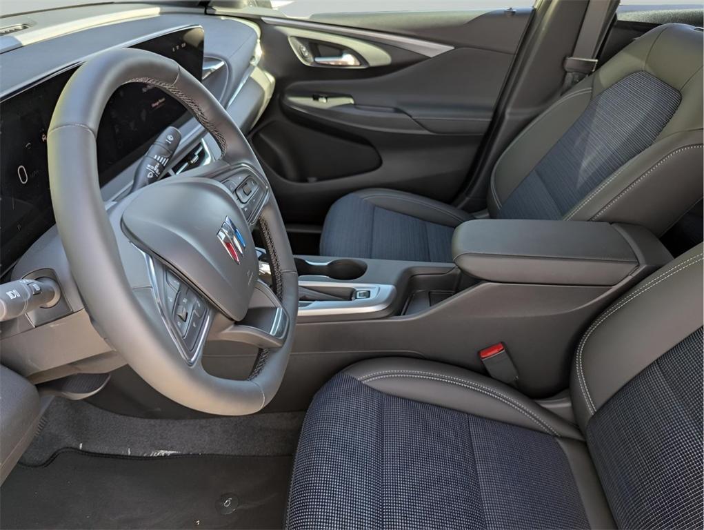 new 2025 Buick Envista car, priced at $27,650