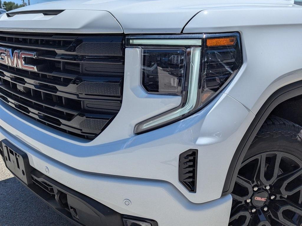 new 2025 GMC Sierra 1500 car, priced at $56,360