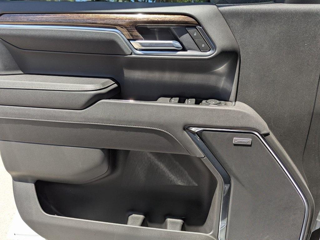 new 2025 GMC Sierra 1500 car, priced at $56,360