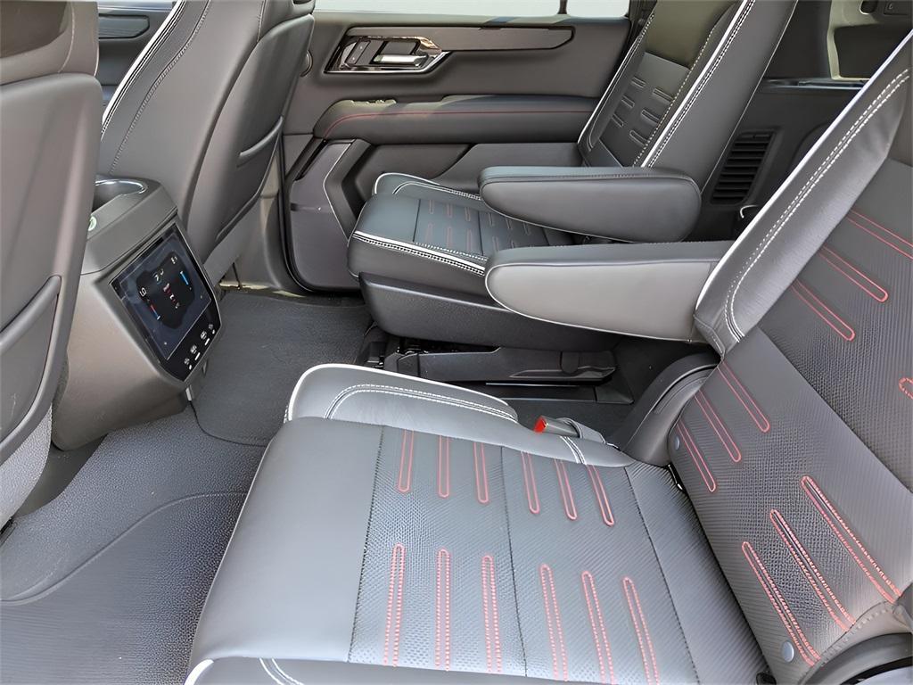 new 2025 GMC Yukon XL car, priced at $115,990