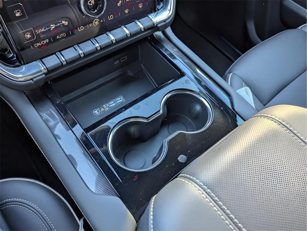 new 2025 GMC Yukon car, priced at $69,390