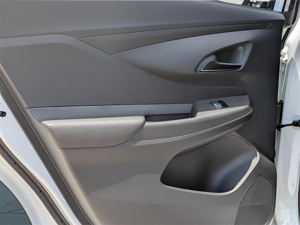 new 2025 Buick Envista car, priced at $26,860