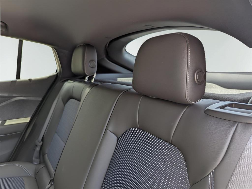 new 2025 Buick Envista car, priced at $26,860