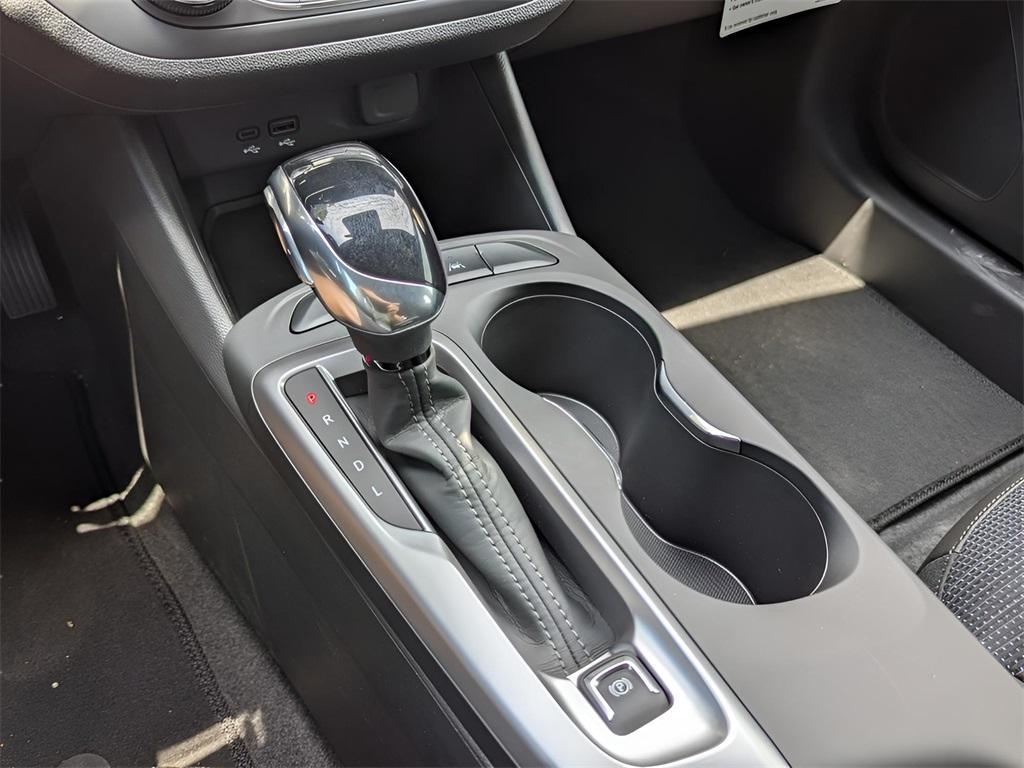 new 2025 Buick Envista car, priced at $26,860