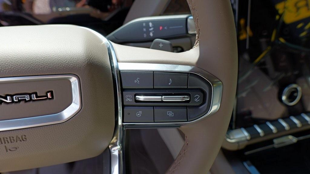 new 2025 GMC Yukon car, priced at $90,055