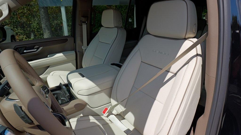 new 2025 GMC Yukon car, priced at $90,055