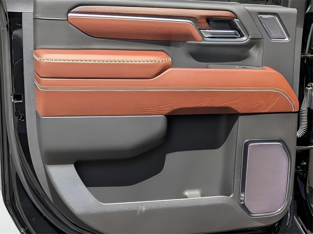 new 2025 GMC Sierra 2500 car, priced at $90,279
