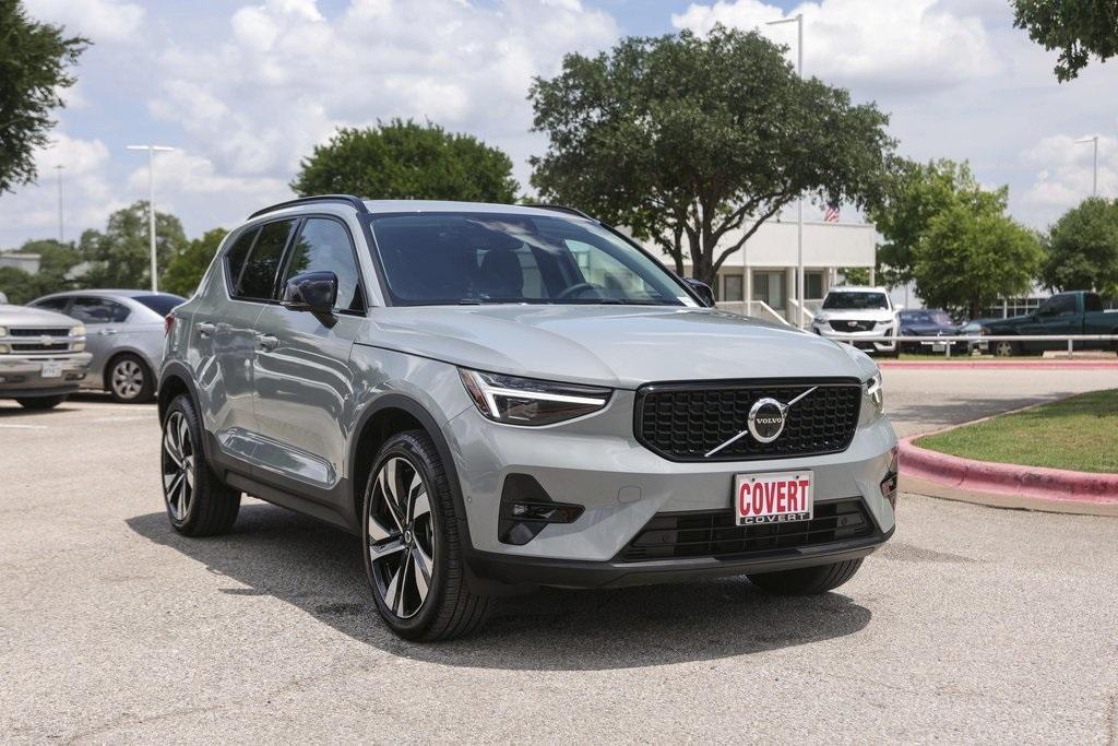 used 2024 Volvo XC40 car, priced at $36,998