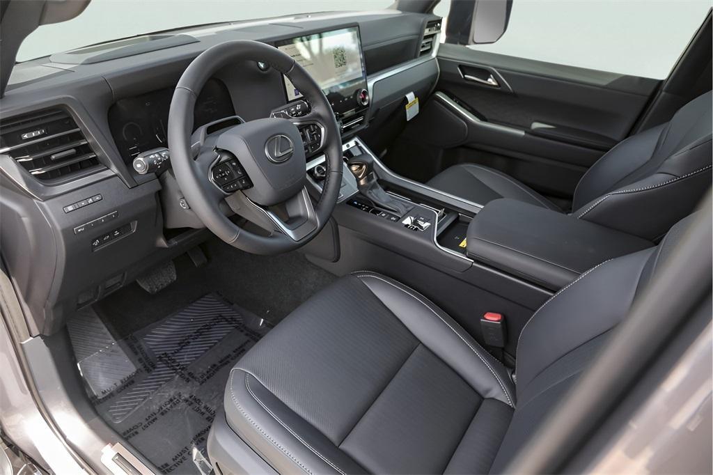 used 2025 Lexus GX 550 car, priced at $89,900