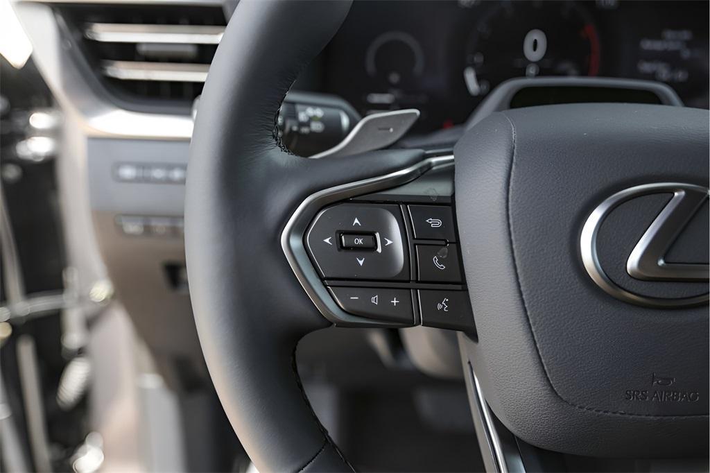 used 2025 Lexus GX 550 car, priced at $89,900