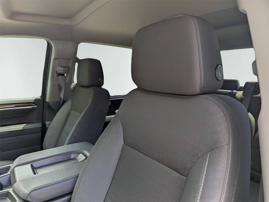 new 2025 GMC Sierra 1500 car, priced at $43,490