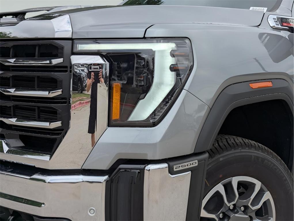 new 2025 GMC Sierra 2500 car, priced at $70,625
