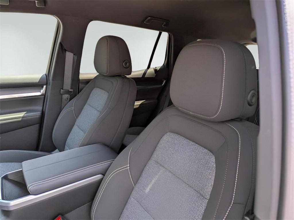 new 2026 GMC Terrain car, priced at $33,085