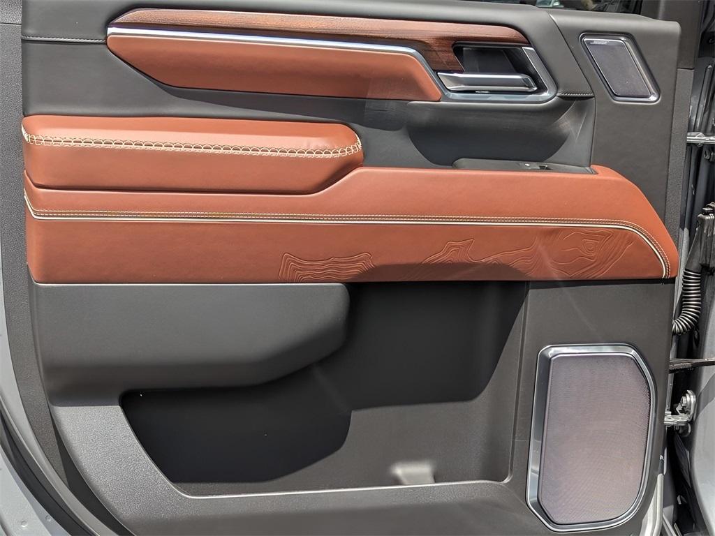 new 2025 GMC Sierra 2500 car, priced at $92,779