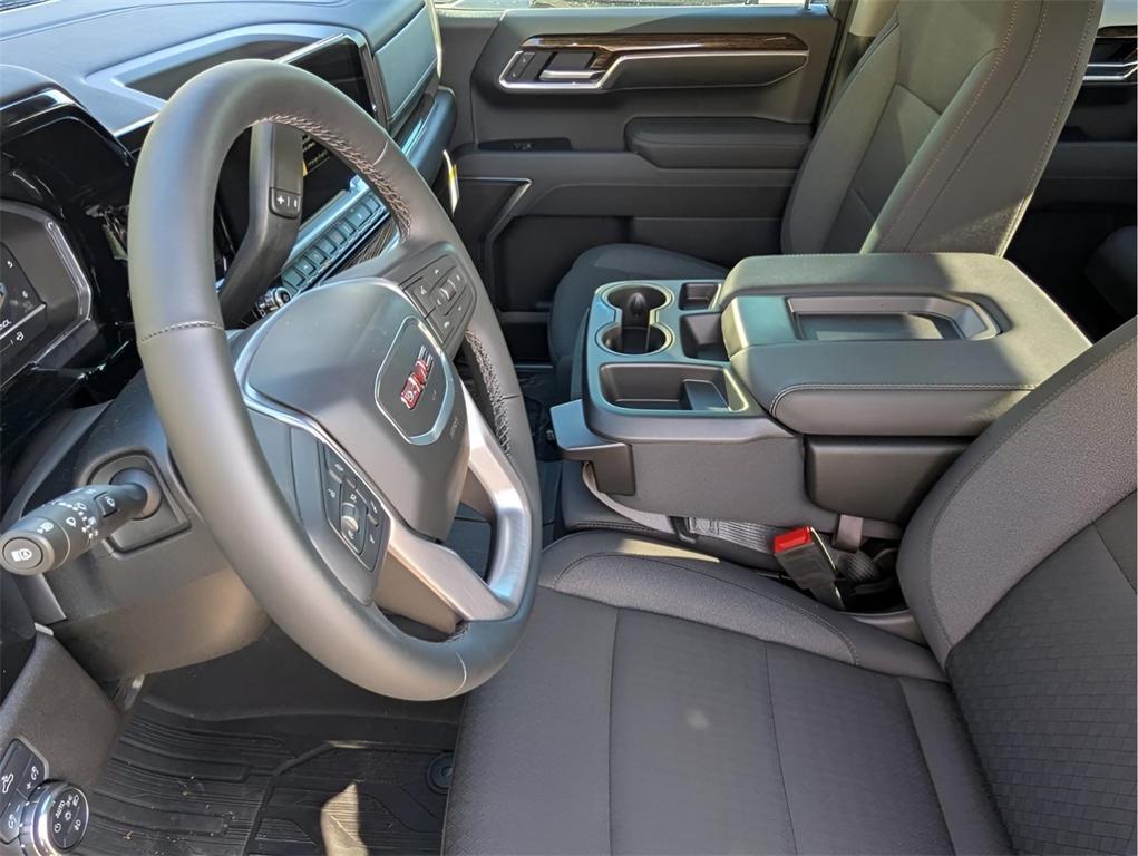 new 2025 GMC Sierra 1500 car, priced at $50,685