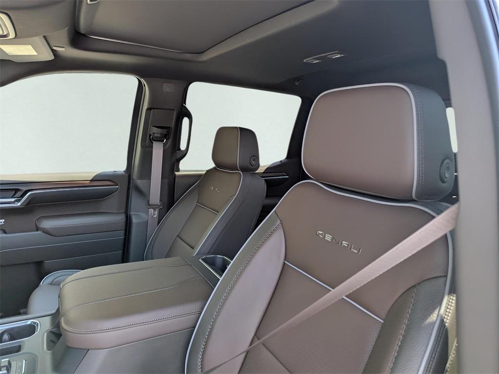 new 2026 GMC Sierra 1500 car, priced at $69,605