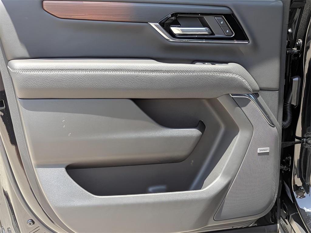 new 2025 GMC Yukon XL car, priced at $97,350