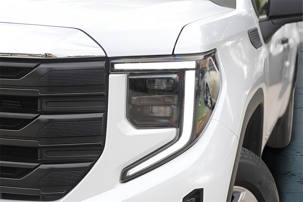 used 2024 GMC Sierra 1500 car, priced at $37,900