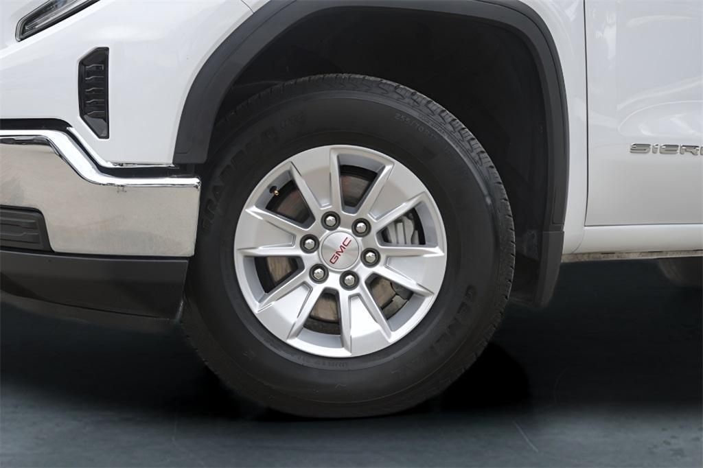 used 2024 GMC Sierra 1500 car, priced at $37,900