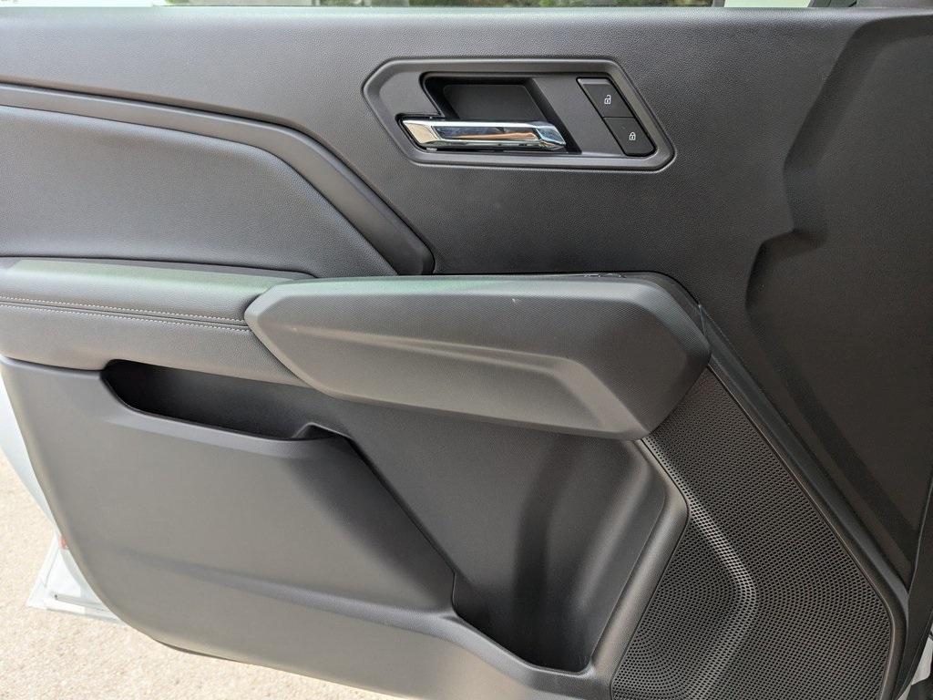 new 2025 GMC Canyon car, priced at $40,505