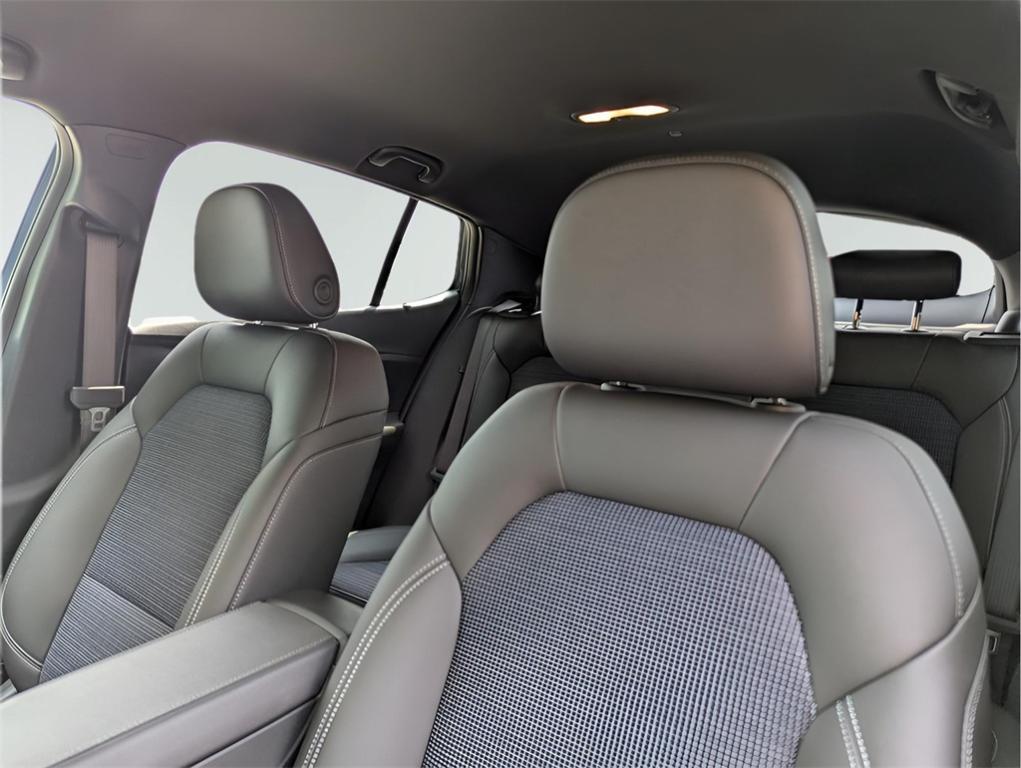 new 2025 Buick Envista car, priced at $27,355