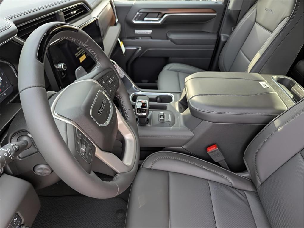 new 2025 GMC Sierra 1500 car, priced at $68,155