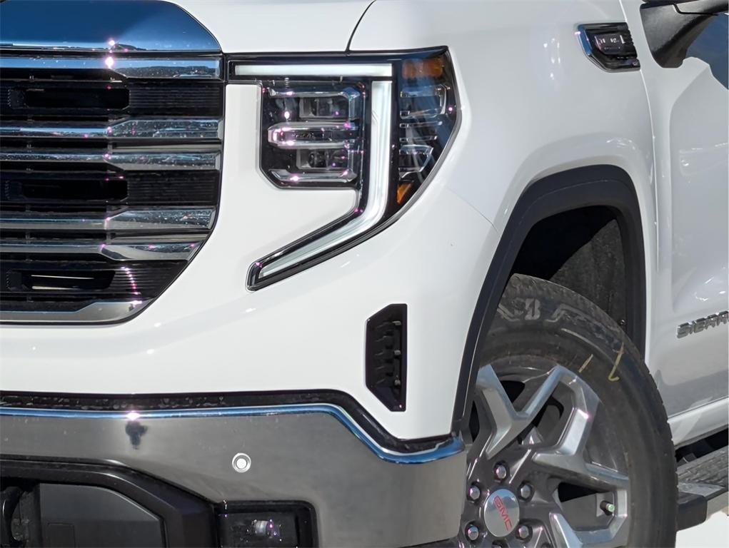 new 2025 GMC Sierra 1500 car, priced at $57,730