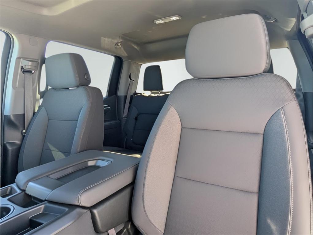 new 2025 GMC Sierra 1500 car, priced at $48,685