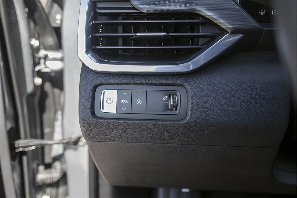 used 2025 GMC Acadia car, priced at $34,600