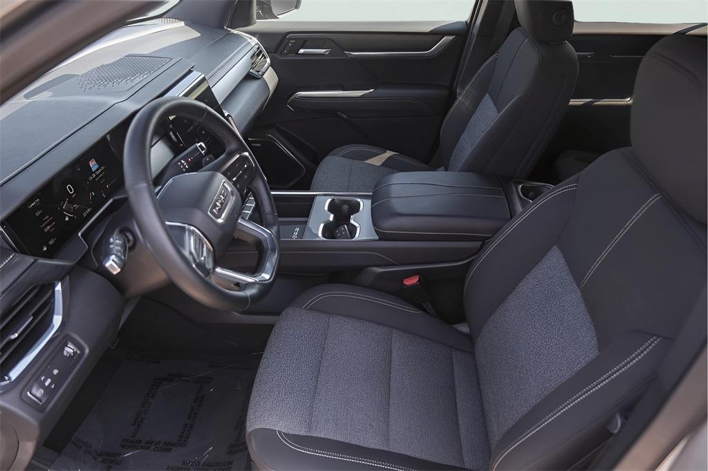 used 2025 GMC Acadia car, priced at $34,600