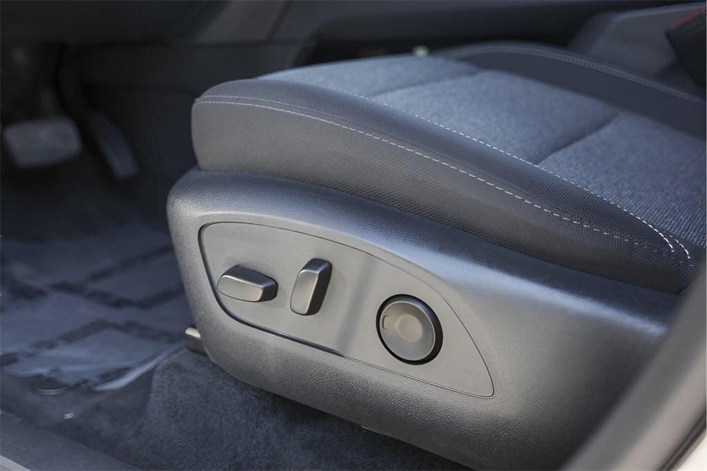 used 2025 GMC Acadia car, priced at $34,600