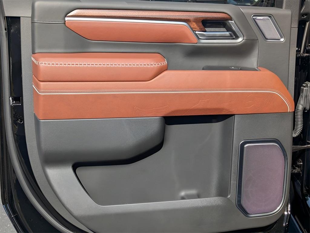 new 2025 GMC Sierra 2500 car, priced at $90,279