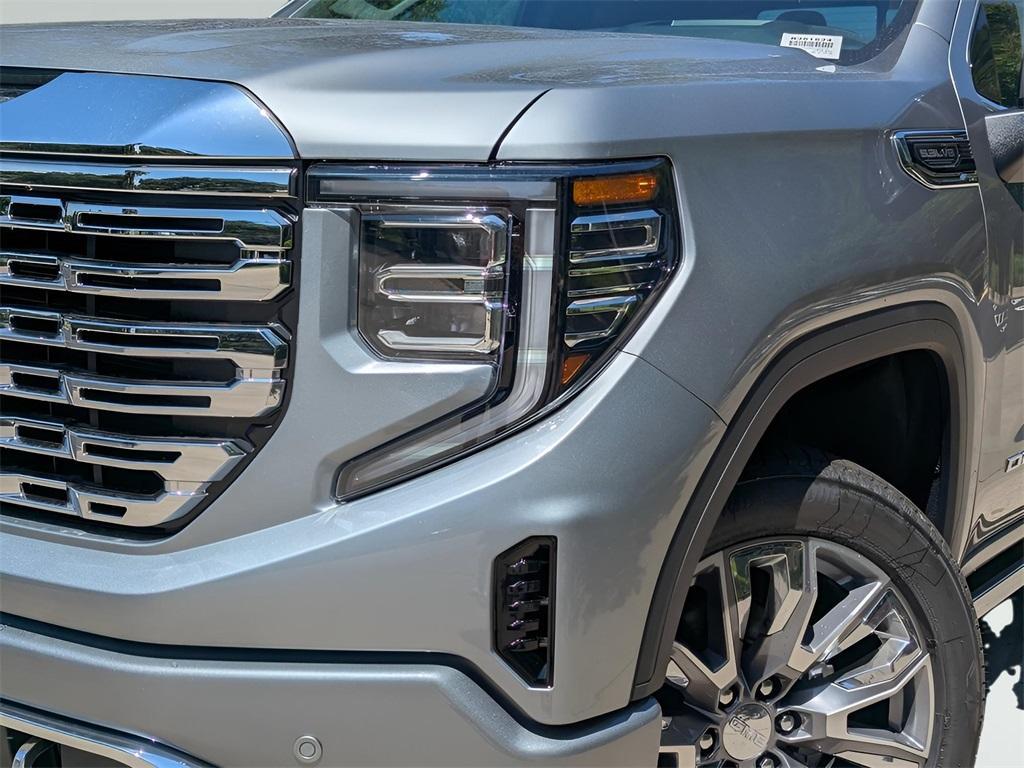 new 2025 GMC Sierra 1500 car, priced at $64,705