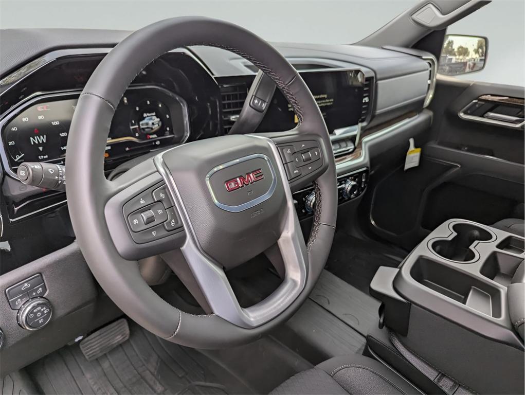 new 2025 GMC Sierra 1500 car, priced at $46,495