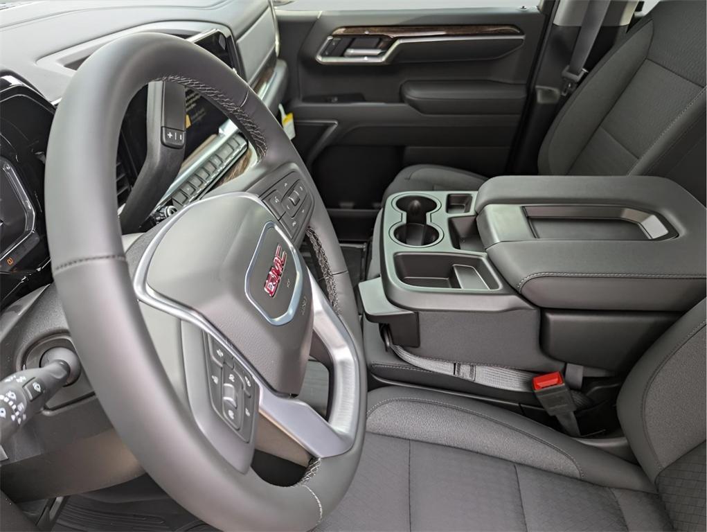 new 2025 GMC Sierra 1500 car, priced at $46,495