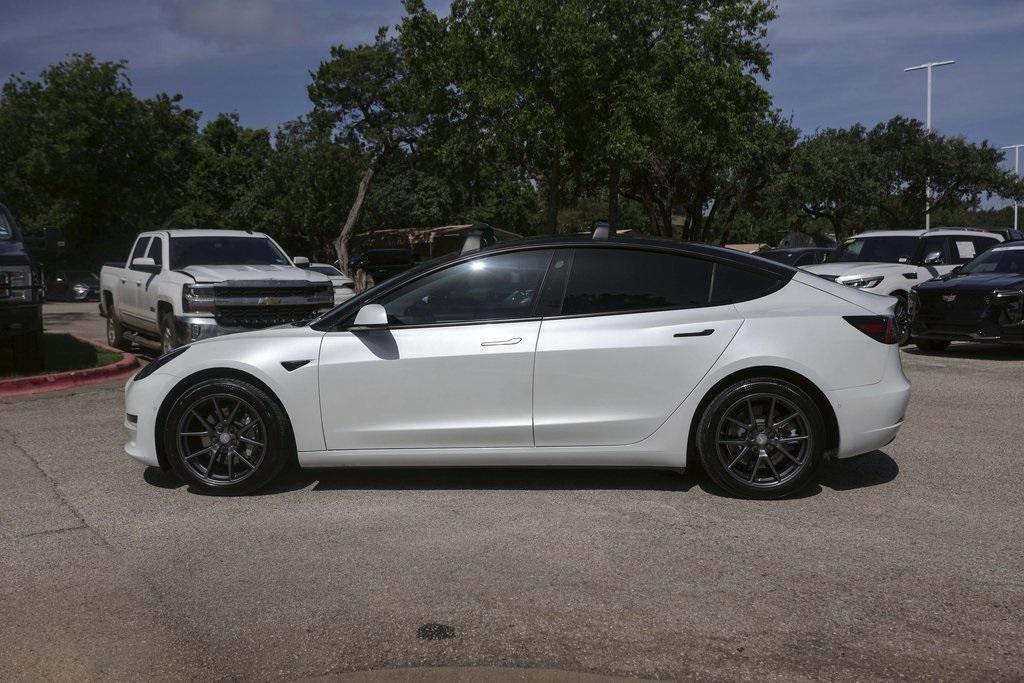 used 2022 Tesla Model 3 car, priced at $27,900