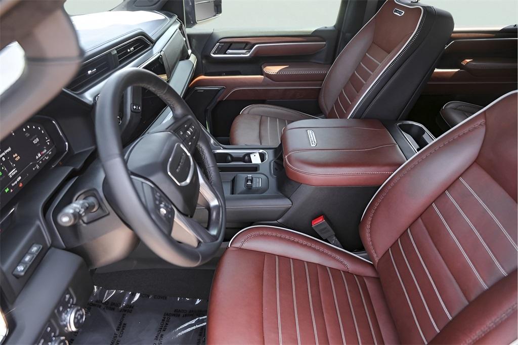 used 2025 GMC Sierra 2500 car, priced at $87,900