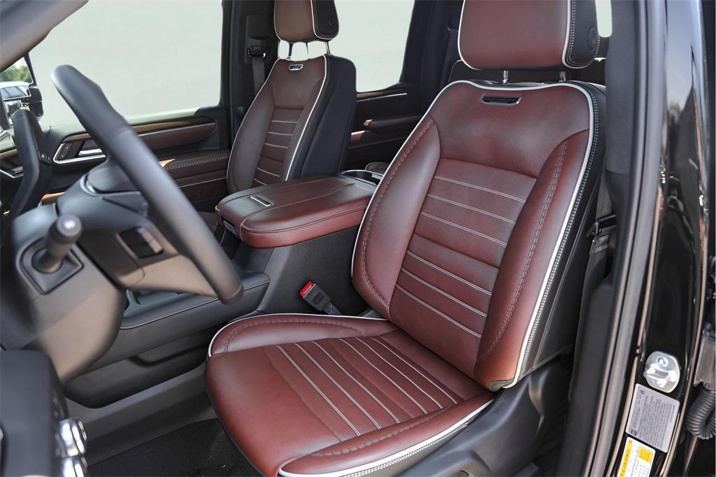 used 2025 GMC Sierra 2500 car, priced at $87,900