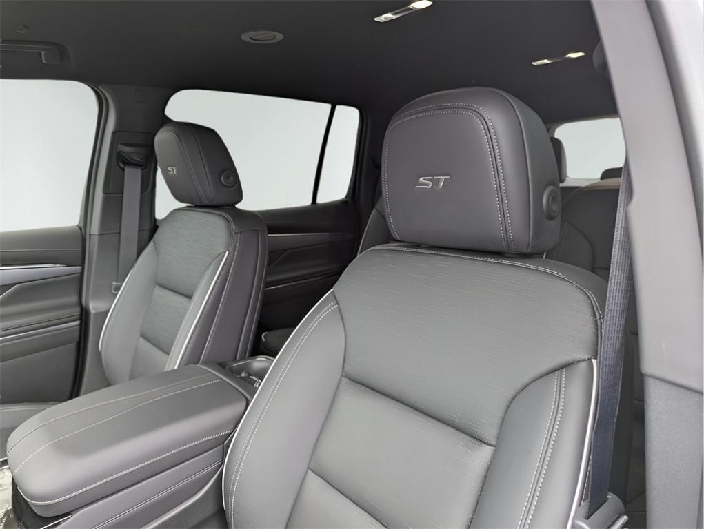 new 2025 Buick Enclave car, priced at $46,830