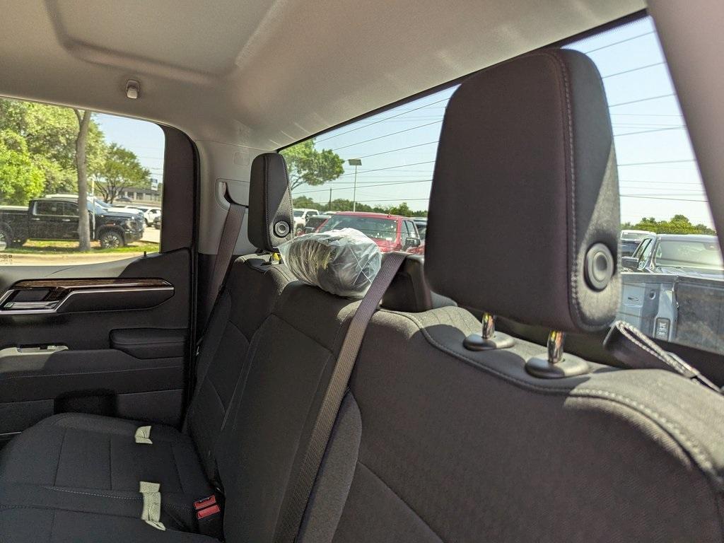 new 2025 GMC Sierra 1500 car, priced at $40,640